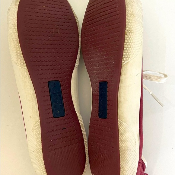 Sperry Women's Burgundy Canvas Sneakers Size 7.5 Lace Up Closure Memory Foam - Picture 5 of 10